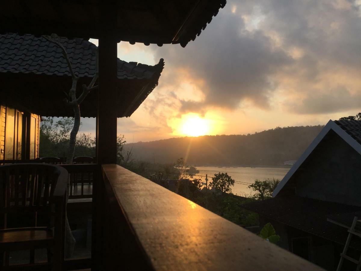 Sunday Huts Lembongan Hotel Luaran gambar