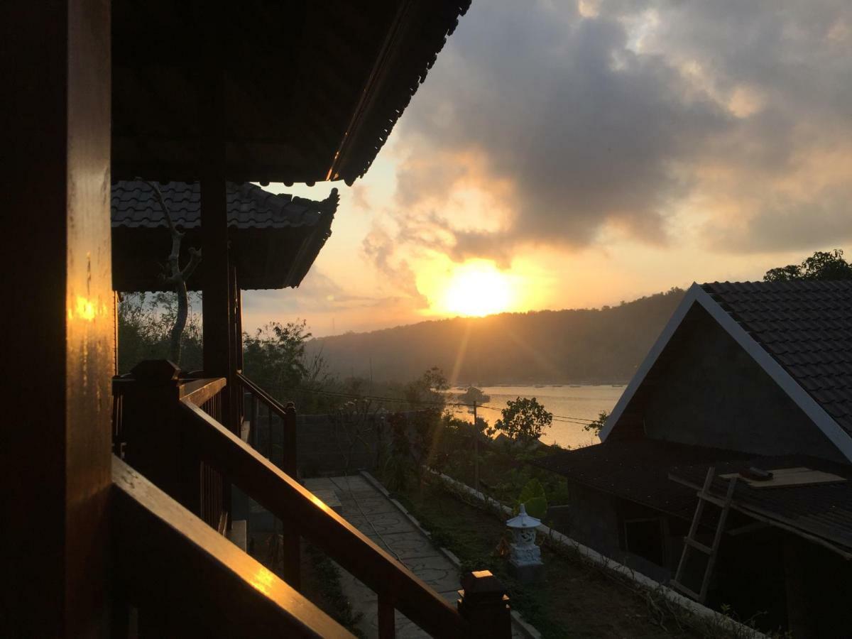 Sunday Huts Lembongan Hotel Luaran gambar