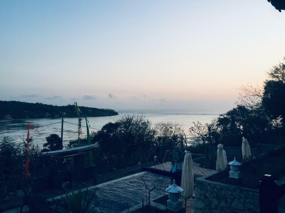 Sunday Huts Lembongan Hotel Luaran gambar
