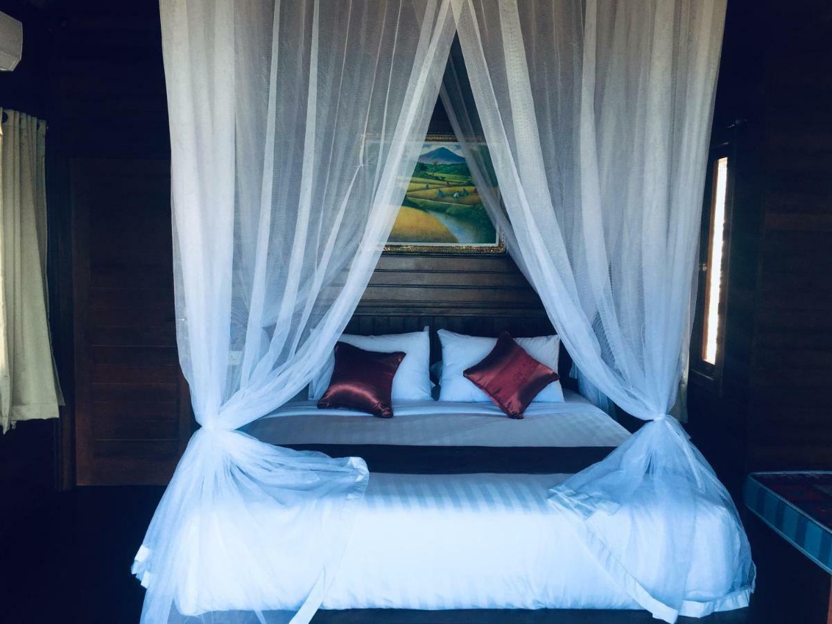 Sunday Huts Lembongan Hotel Luaran gambar