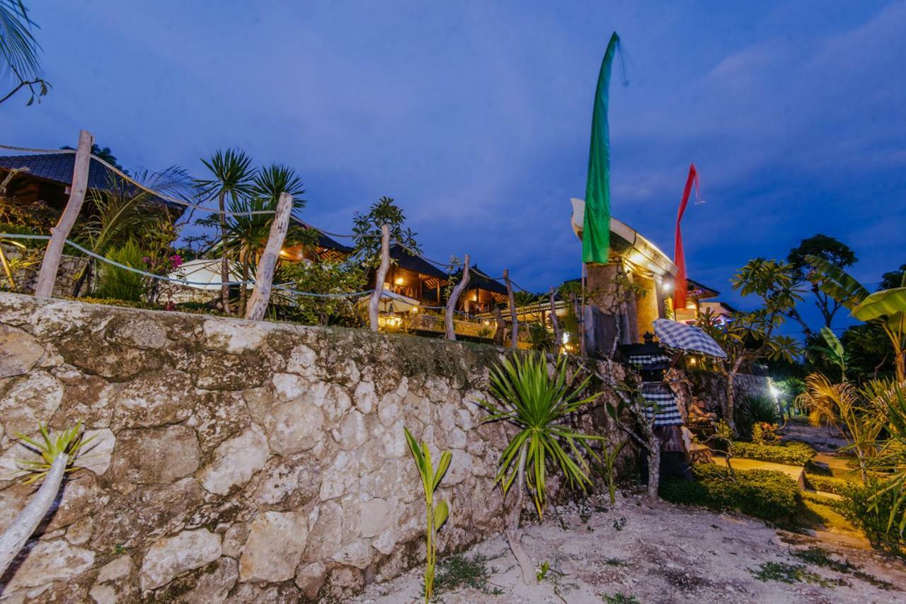 Sunday Huts Lembongan Hotel Luaran gambar