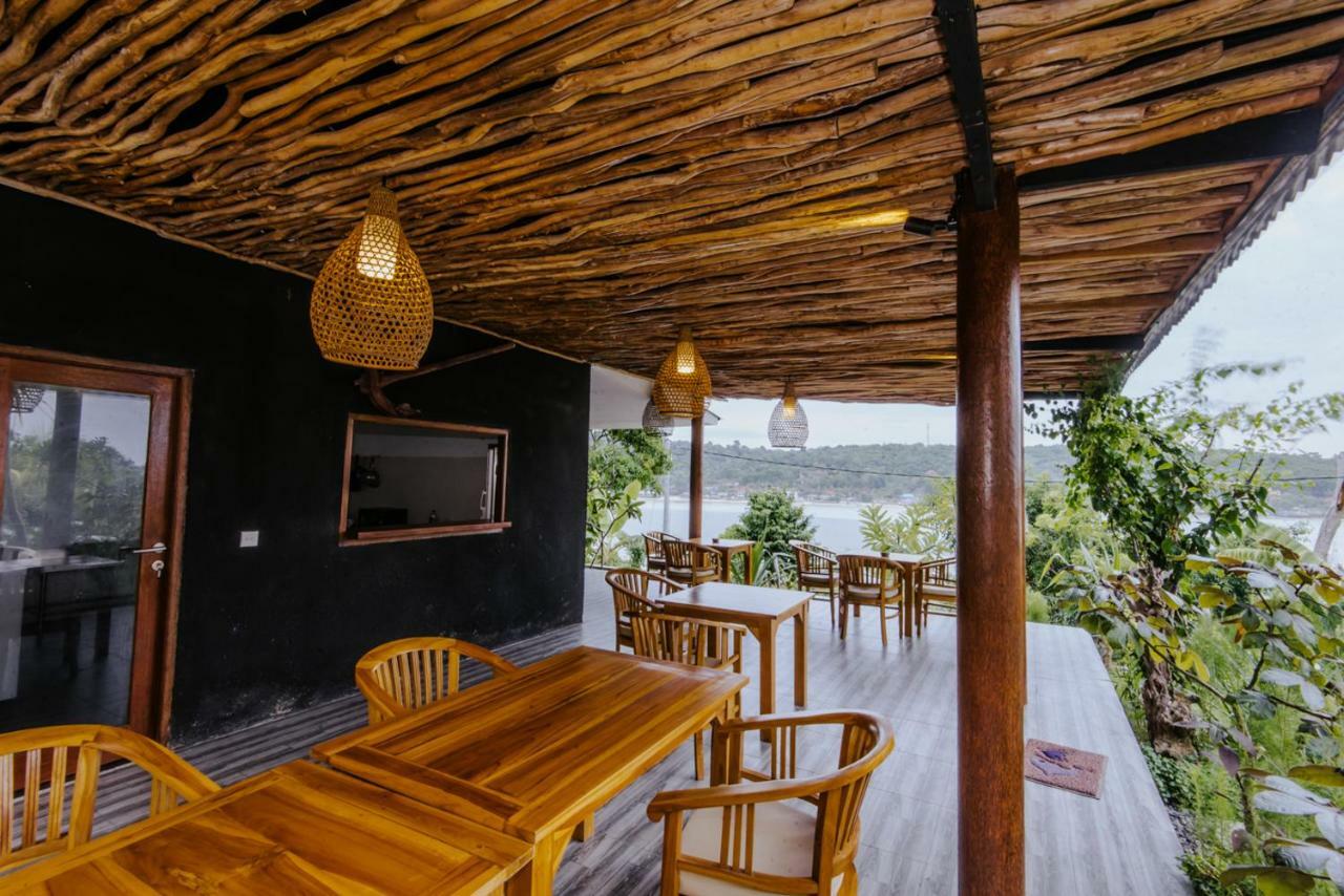 Sunday Huts Lembongan Hotel Luaran gambar