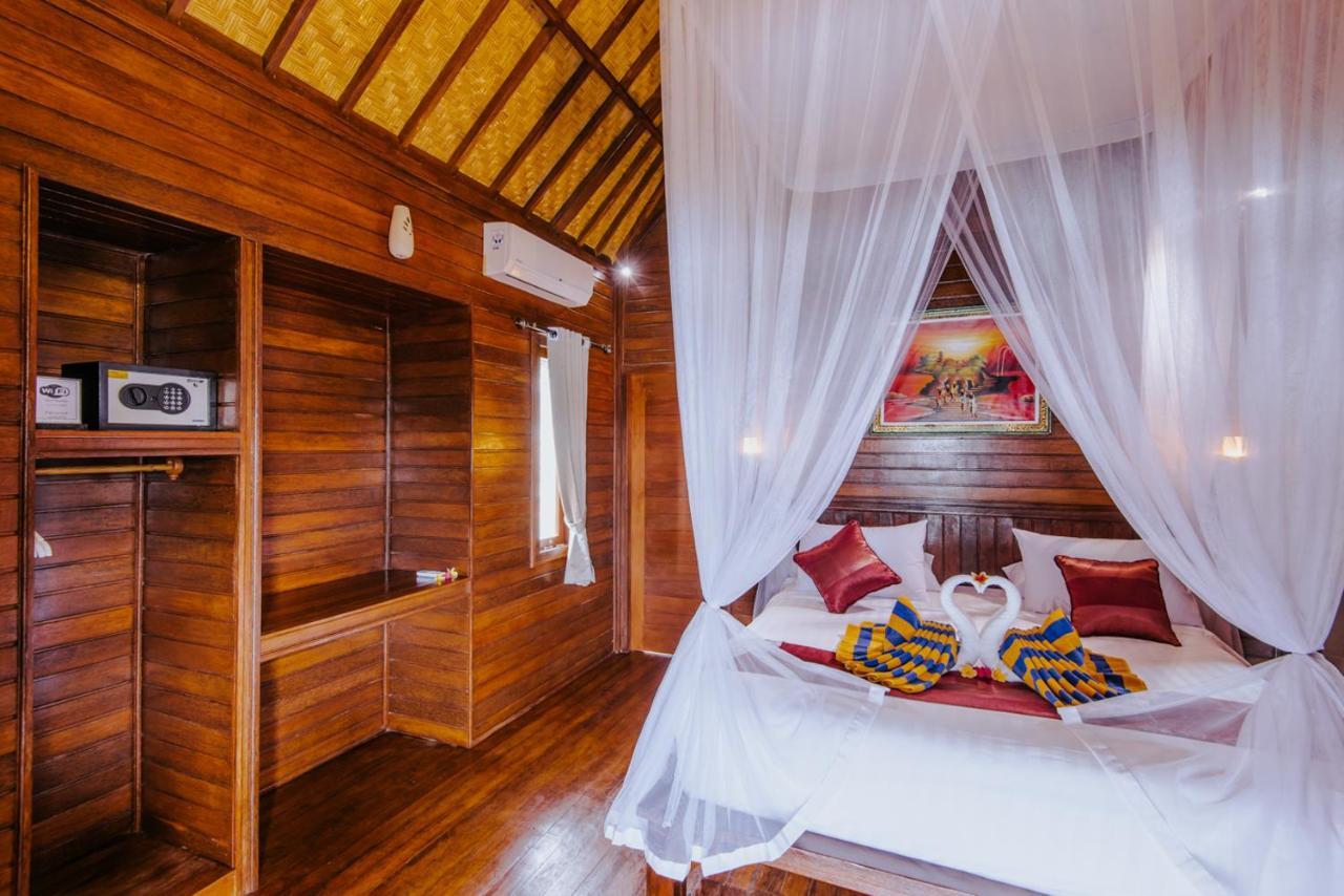 Sunday Huts Lembongan Hotel Luaran gambar