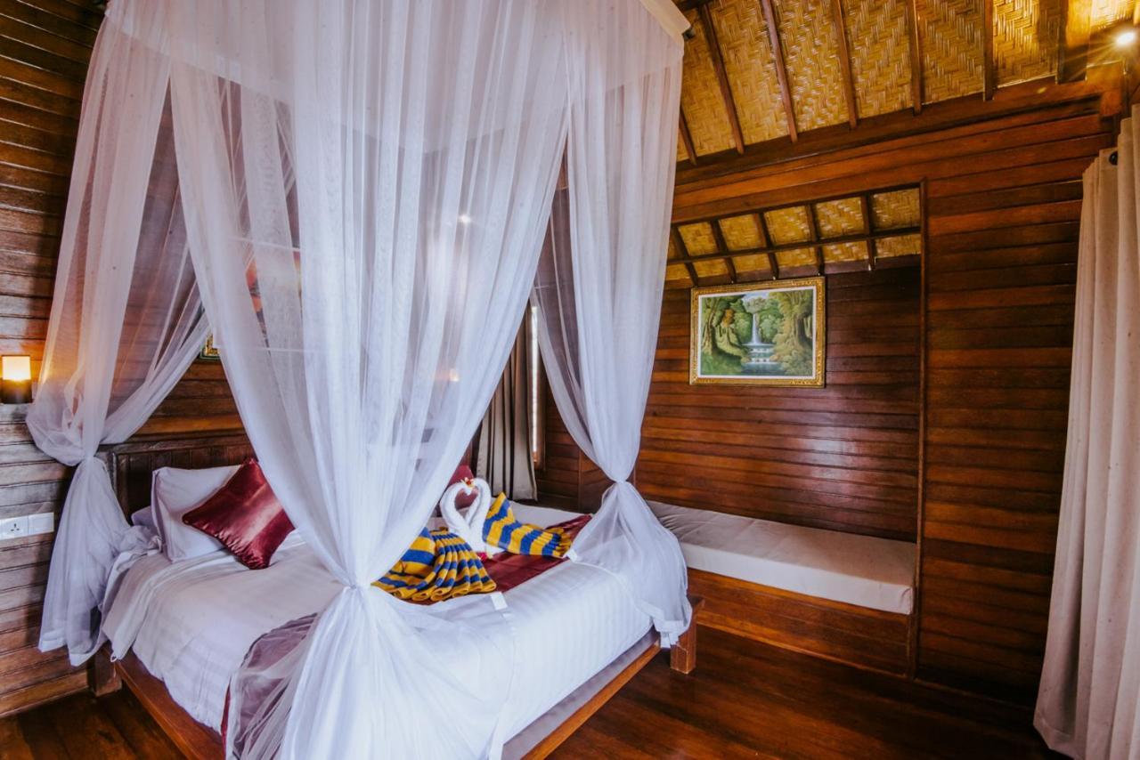 Sunday Huts Lembongan Hotel Luaran gambar
