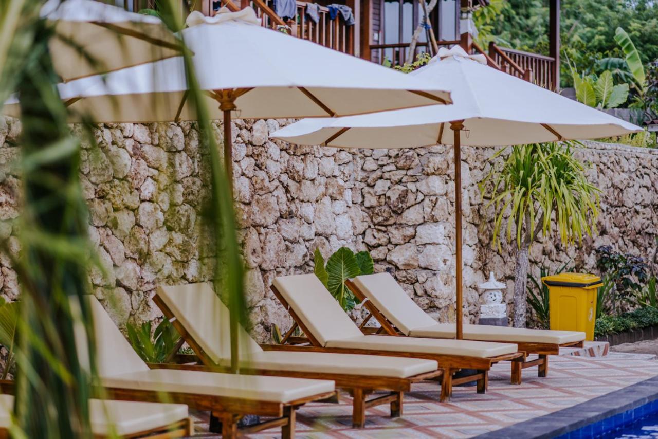 Sunday Huts Lembongan Hotel Luaran gambar